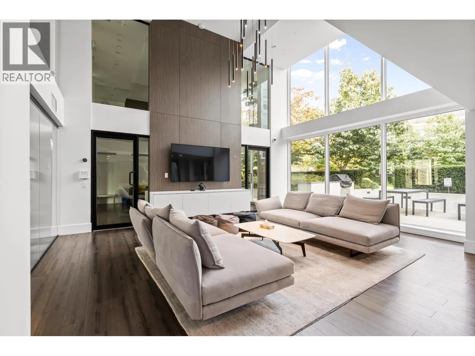 1403 5508 HOLLYBRIDGE WAY