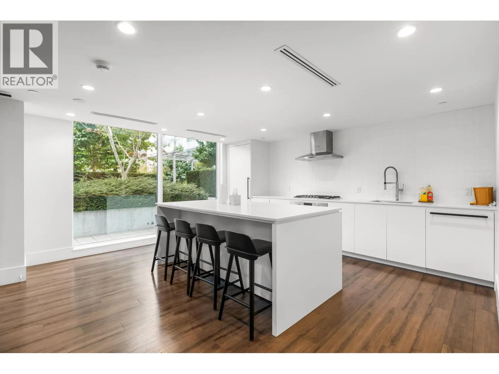 1403 5508 HOLLYBRIDGE WAY