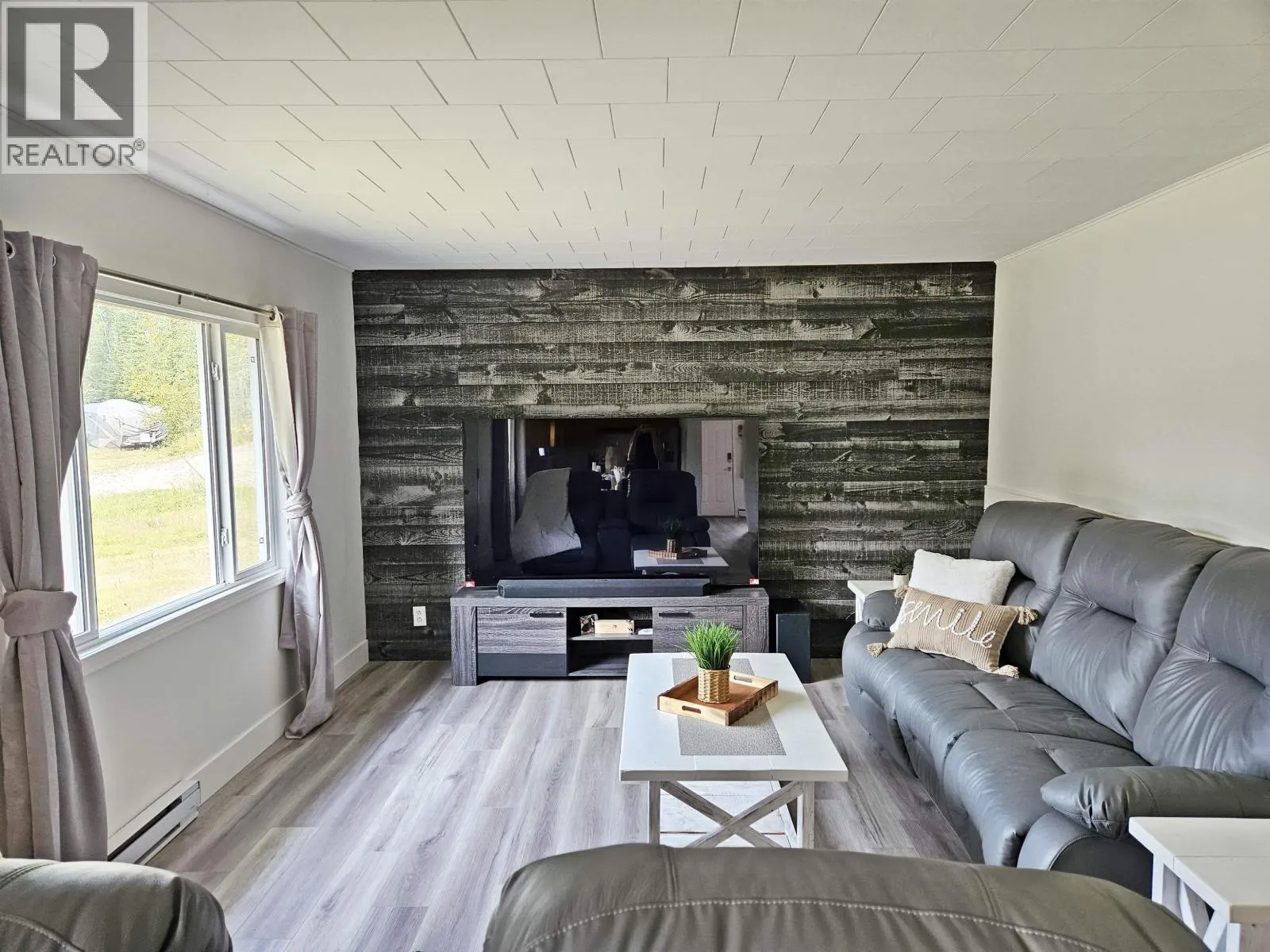 426 MCKELVIE ROAD