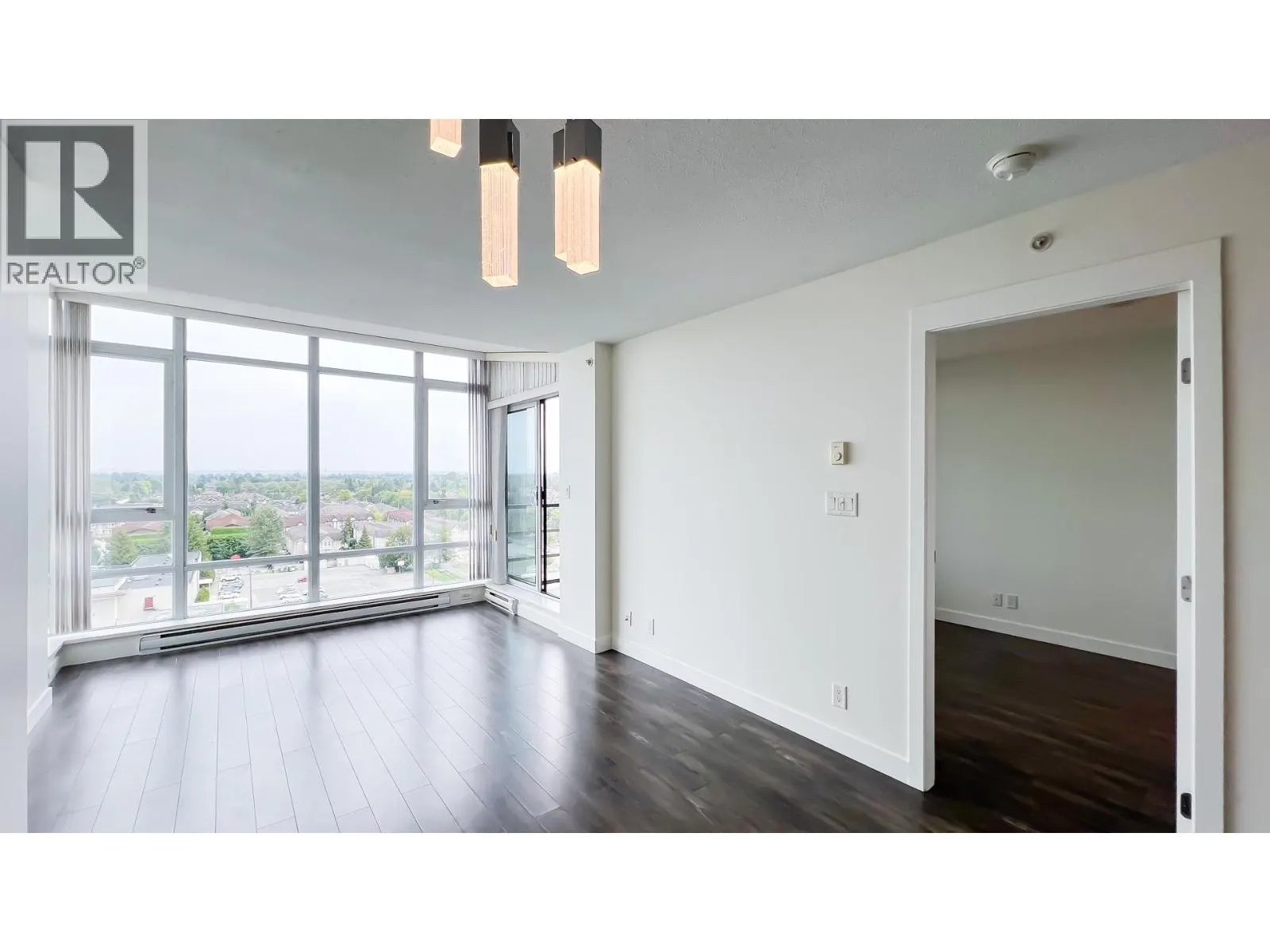 1207 9171 FERNDALE ROAD