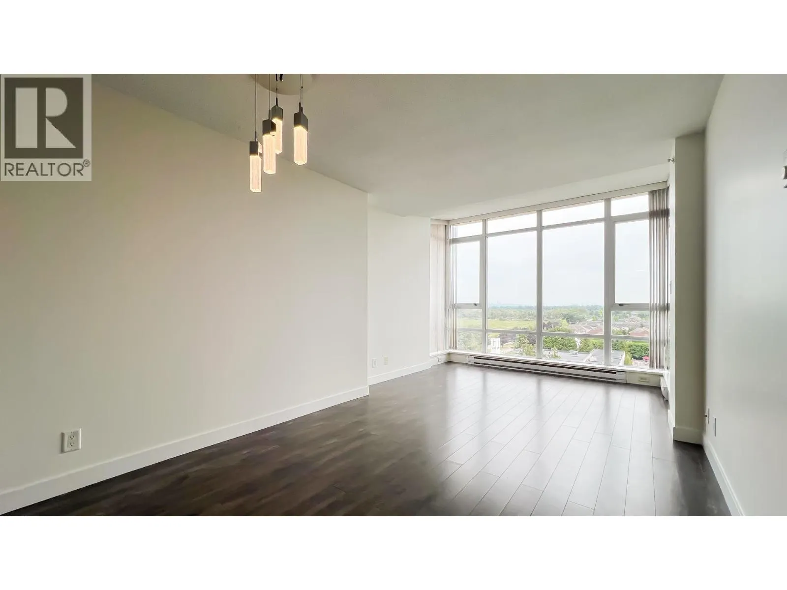 1207 9171 FERNDALE ROAD