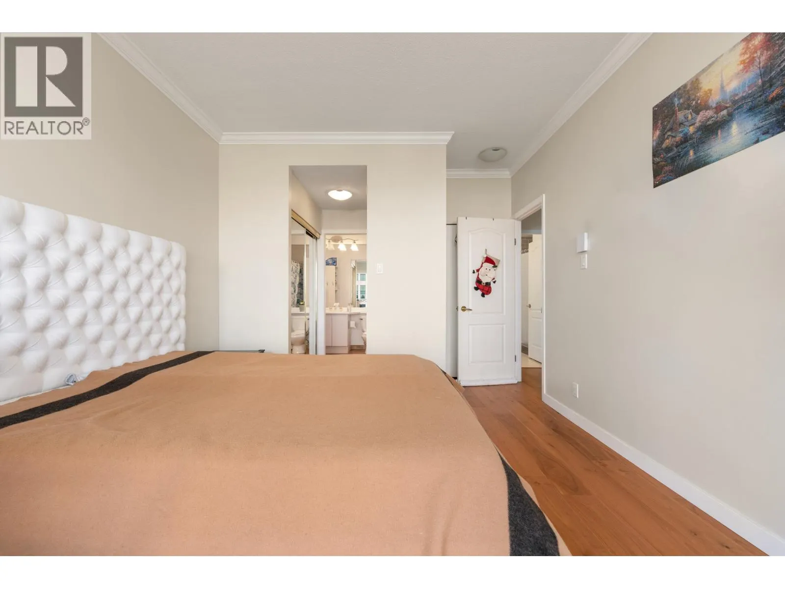 905 6888 STATION HILL DRIVE