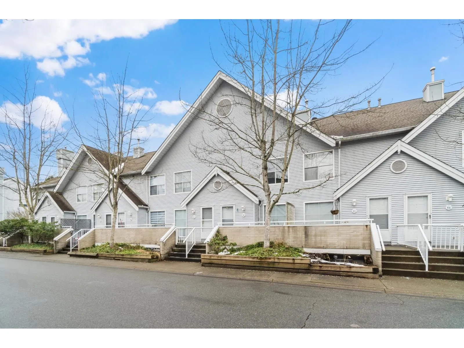 62 13706 74 AVENUE