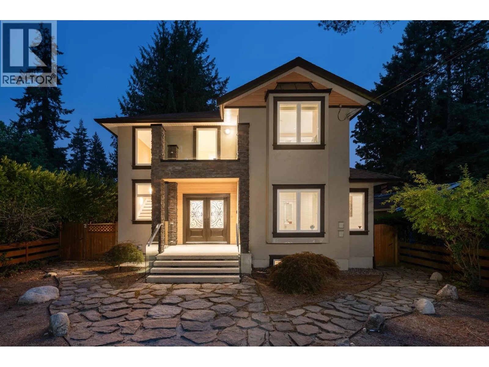 839 W 20TH STREET