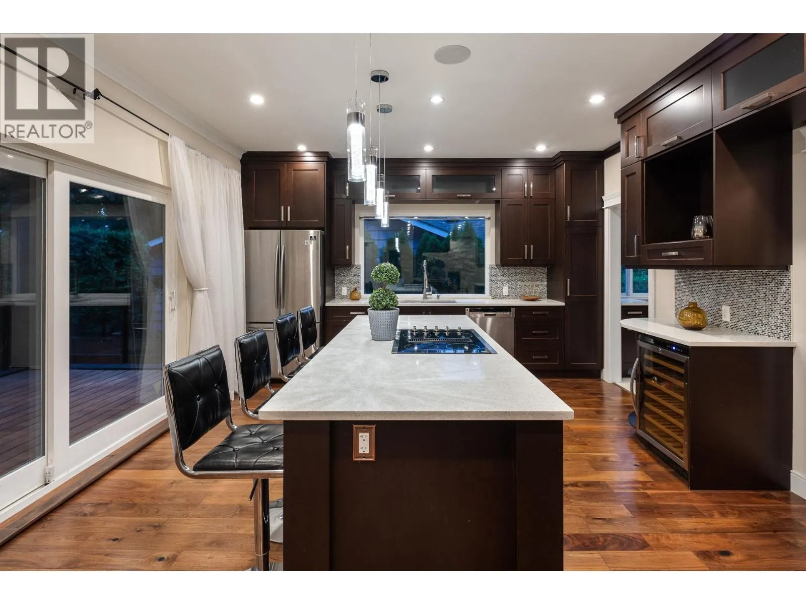 839 W 20TH STREET