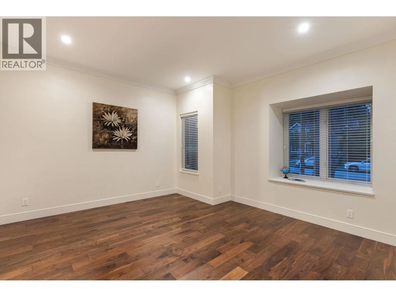 839 W 20TH STREET