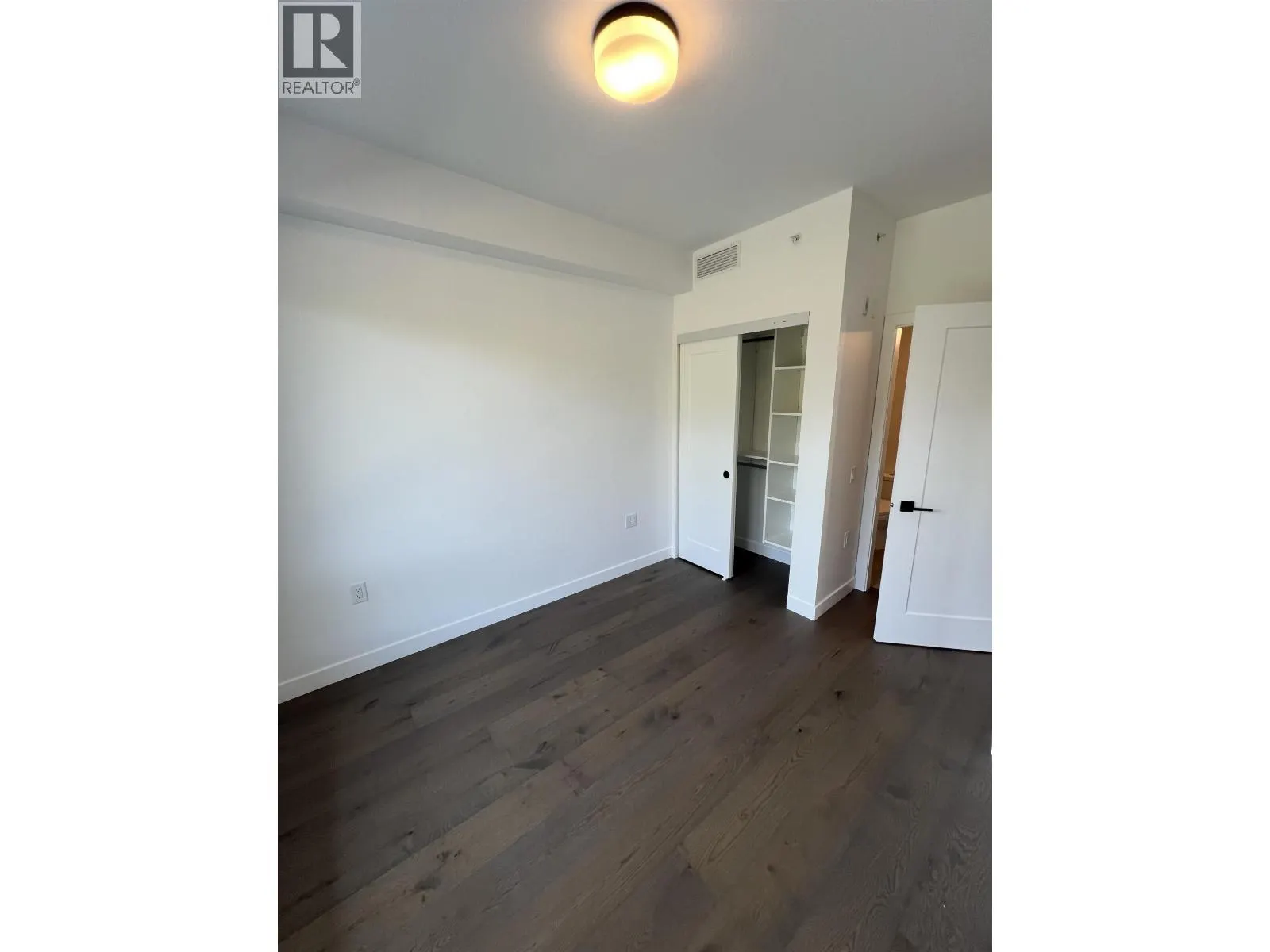305 6859 CAMBIE STREET