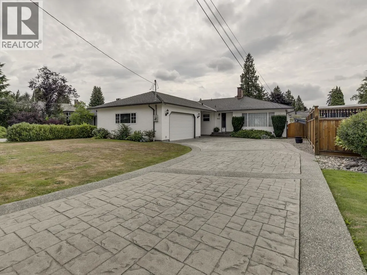 443 GLENCOE DRIVE