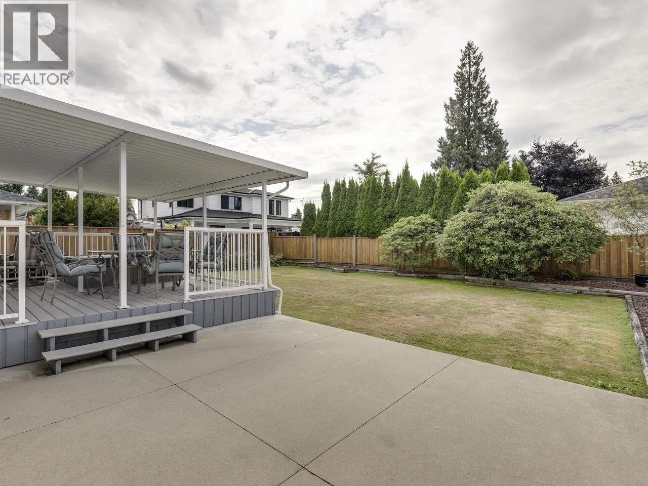 443 GLENCOE DRIVE