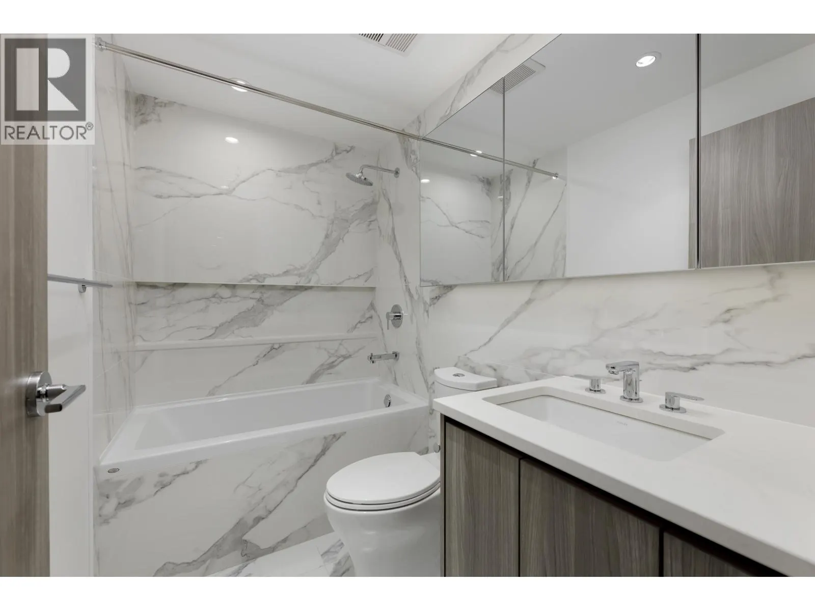 1083 8671 HAZELBRIDGE WAY
