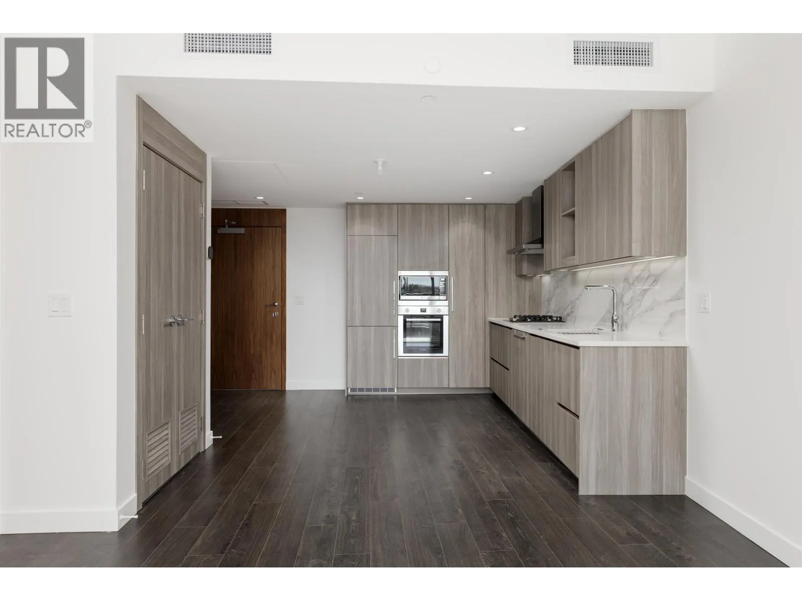 1083 8671 HAZELBRIDGE WAY