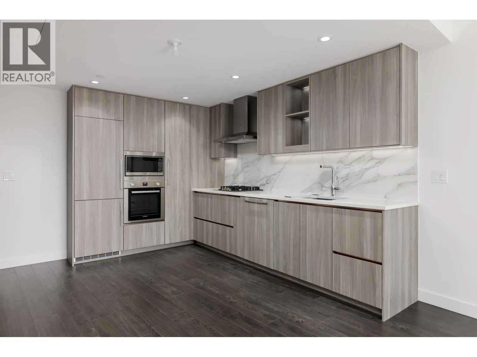 1083 8671 HAZELBRIDGE WAY