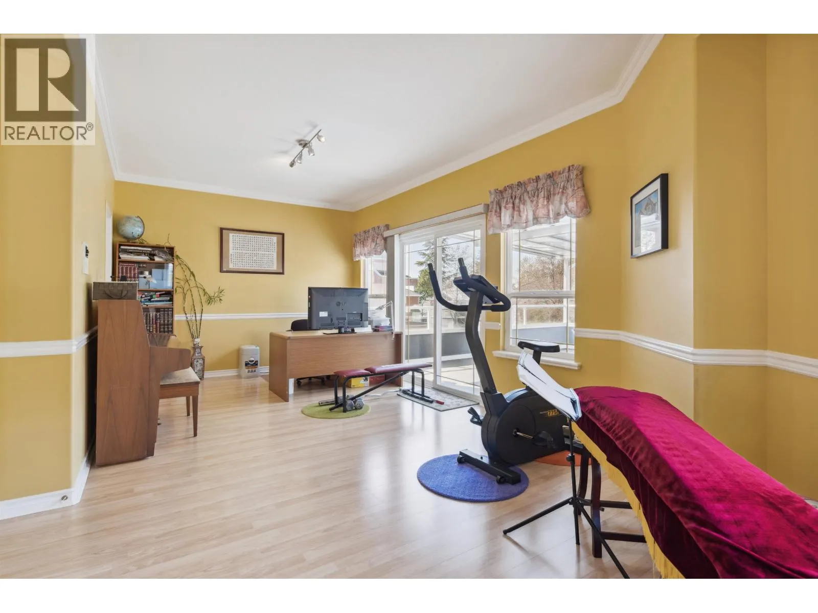 2525 SAPPHIRE PLACE