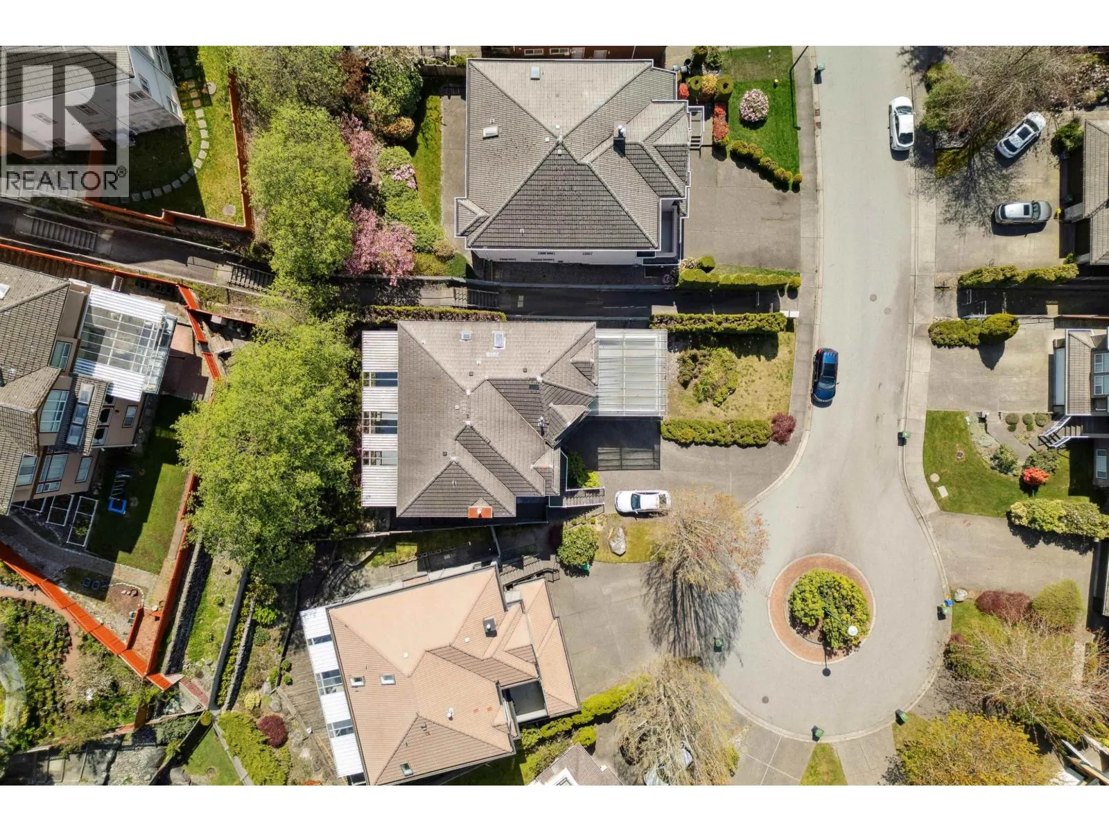 2525 SAPPHIRE PLACE