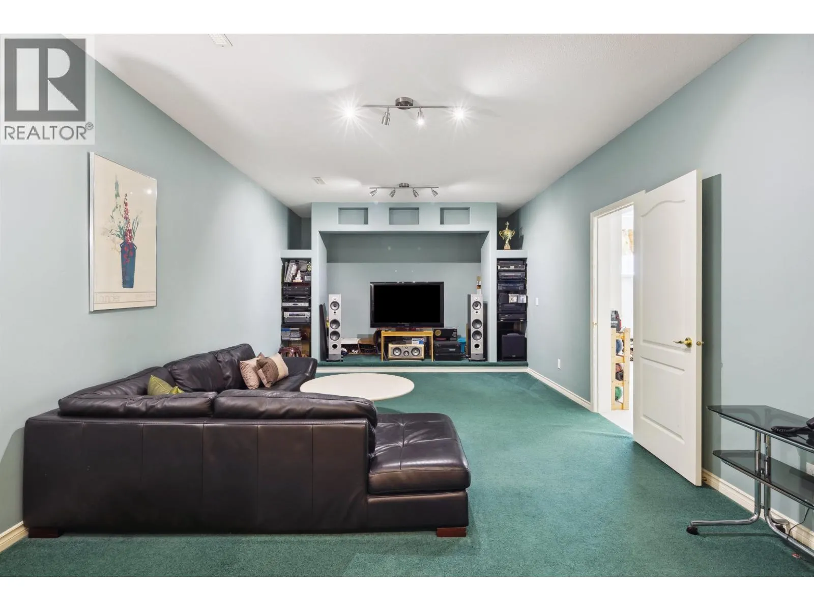 2525 SAPPHIRE PLACE