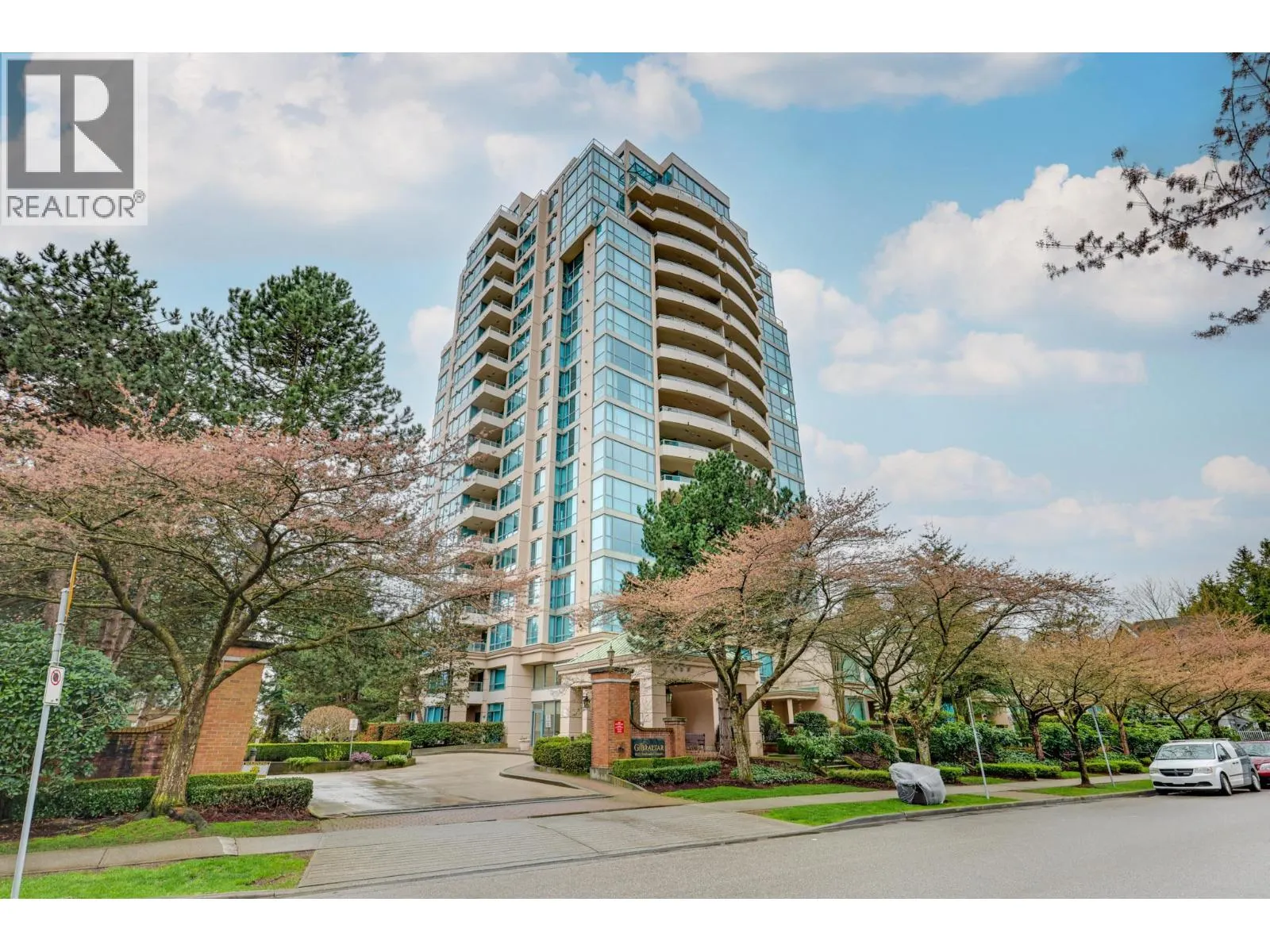 1803 6622 SOUTHOAKS CRESCENT