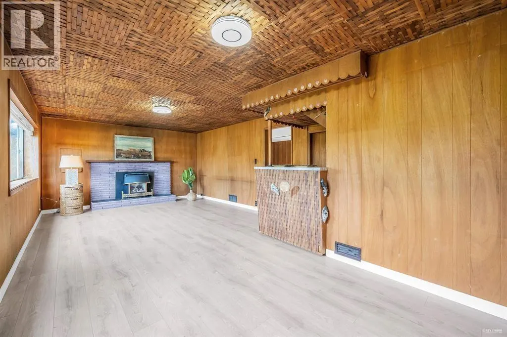 8620 CAMDEN CRE