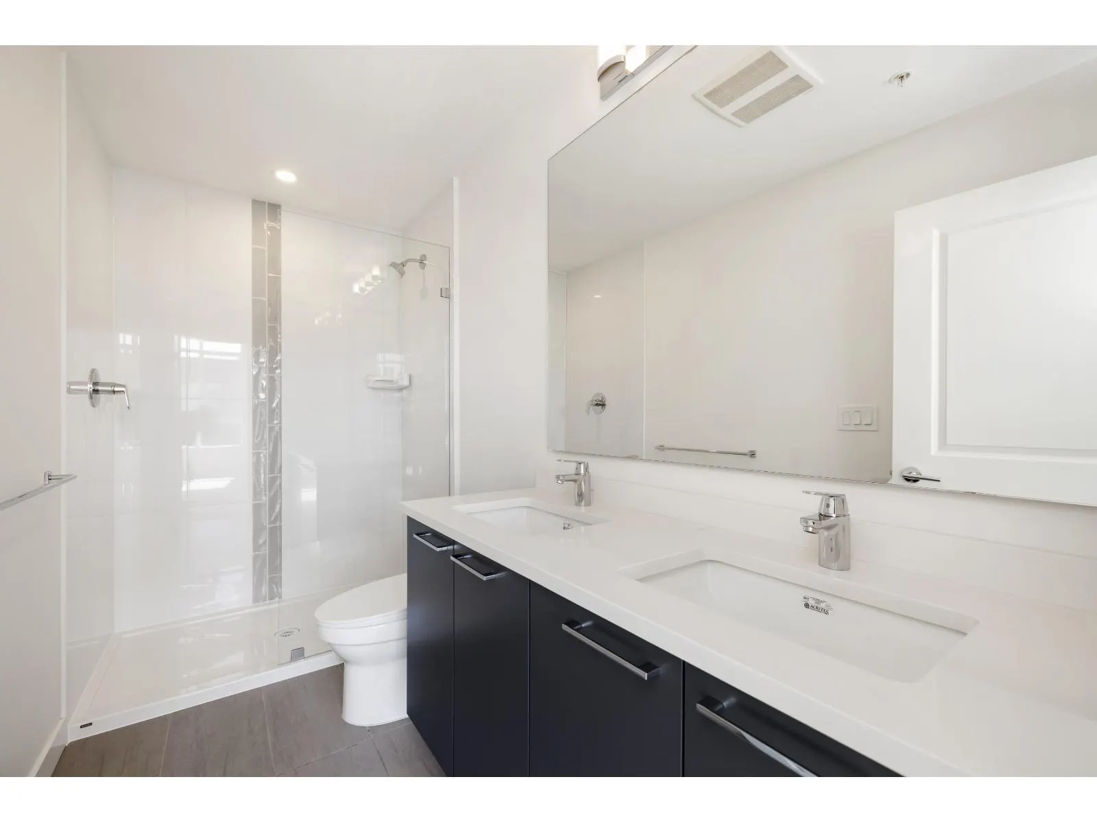 B618 20834 80 AVENUE