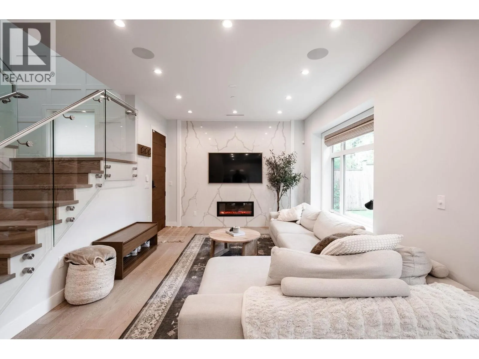 3337 W 40TH AVENUE
