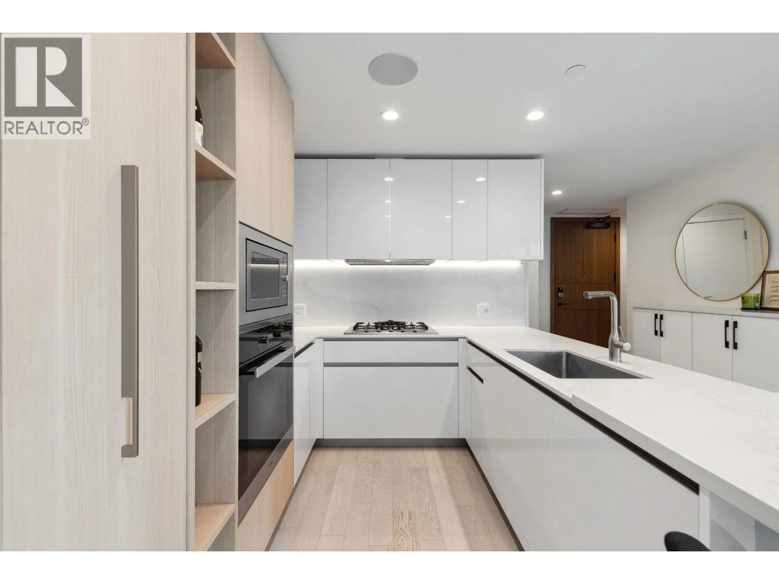 408 6811 PEARSON WAY
