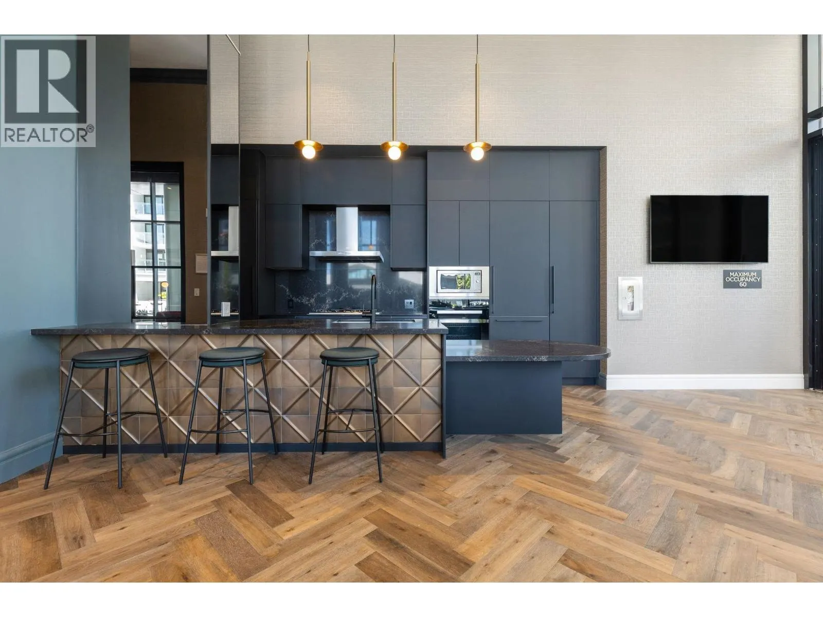 408 6811 PEARSON WAY