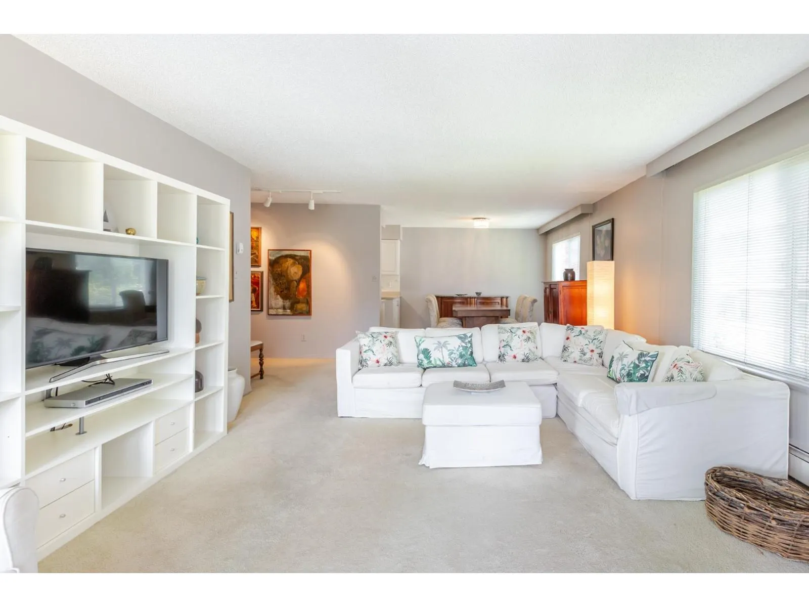 #304 1351 MARTIN STREET
