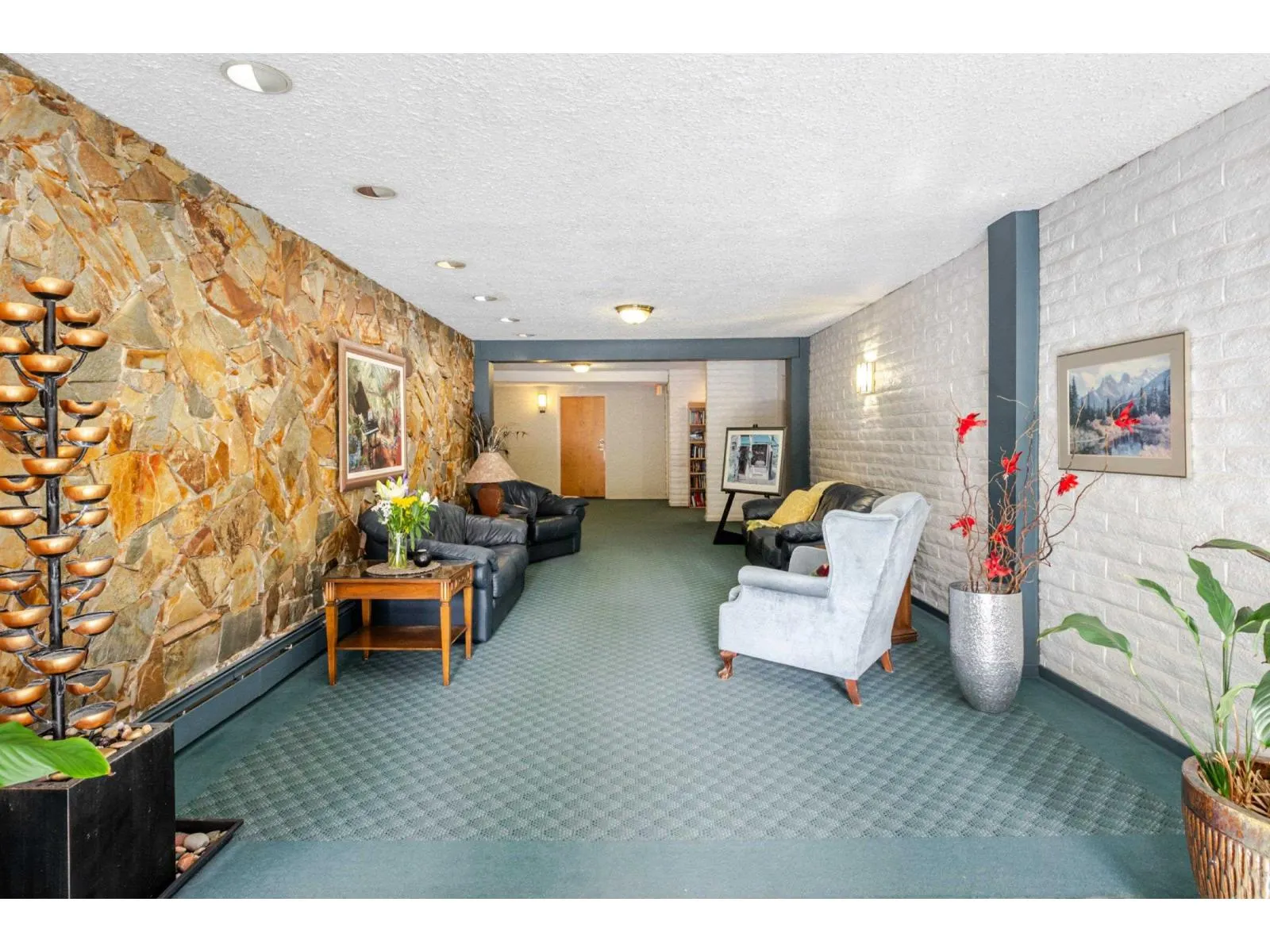 #304 1351 MARTIN STREET