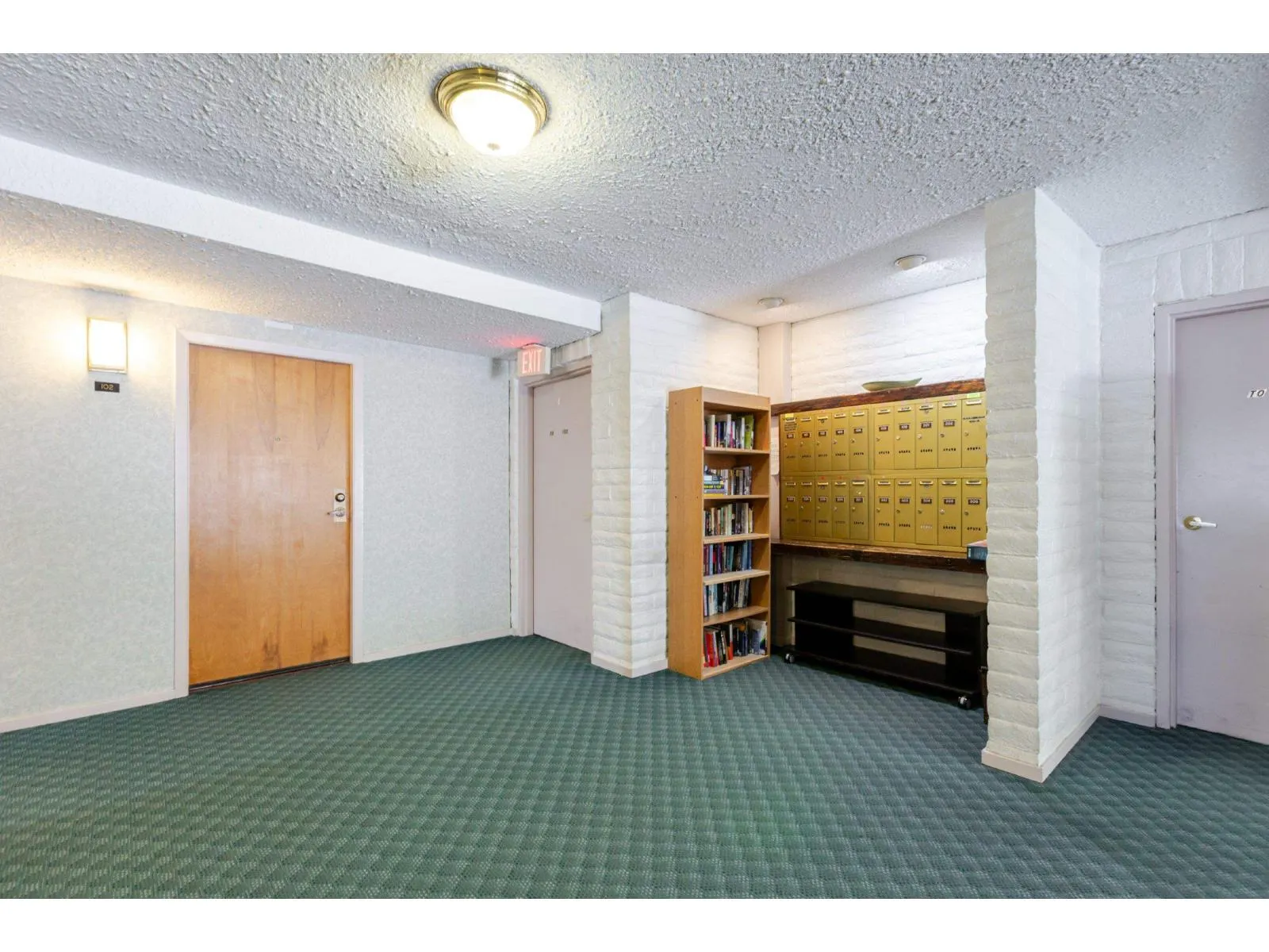 #304 1351 MARTIN STREET