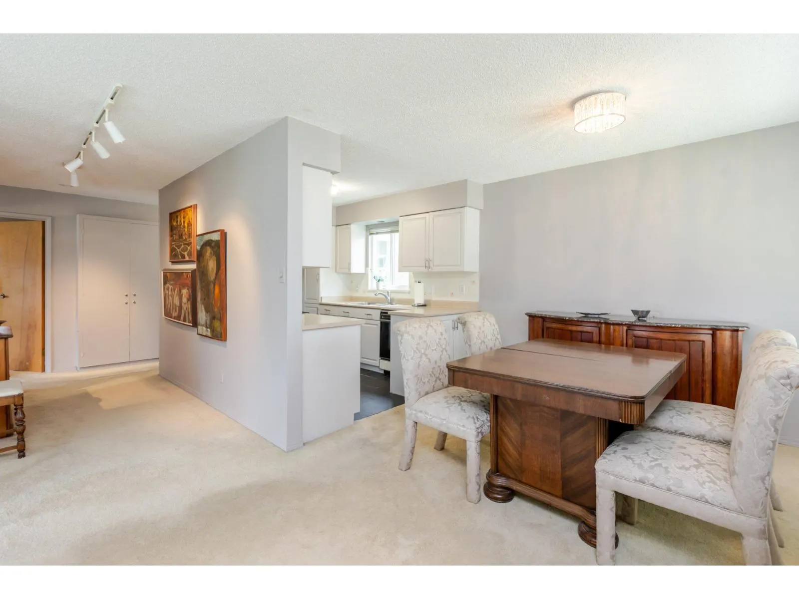 #304 1351 MARTIN STREET