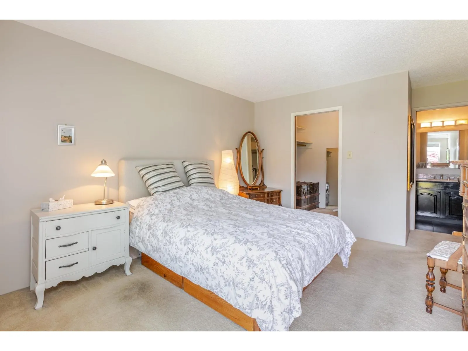 #304 1351 MARTIN STREET