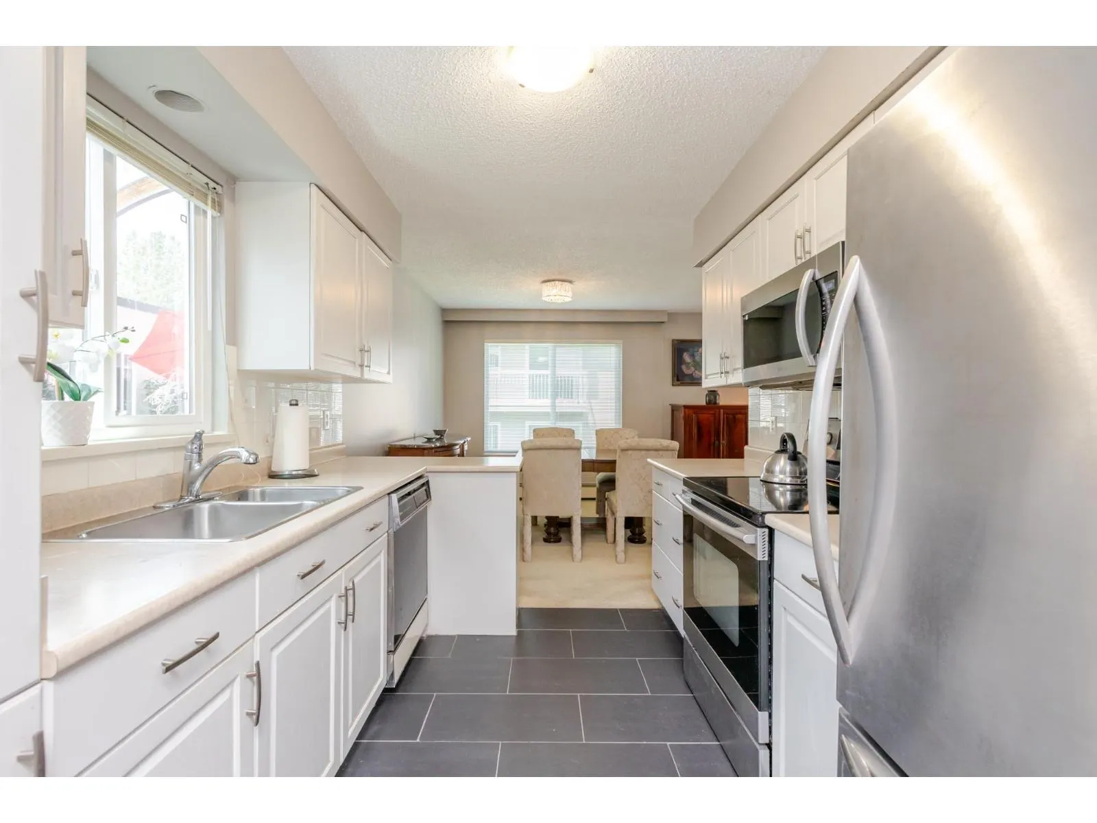 #304 1351 MARTIN STREET