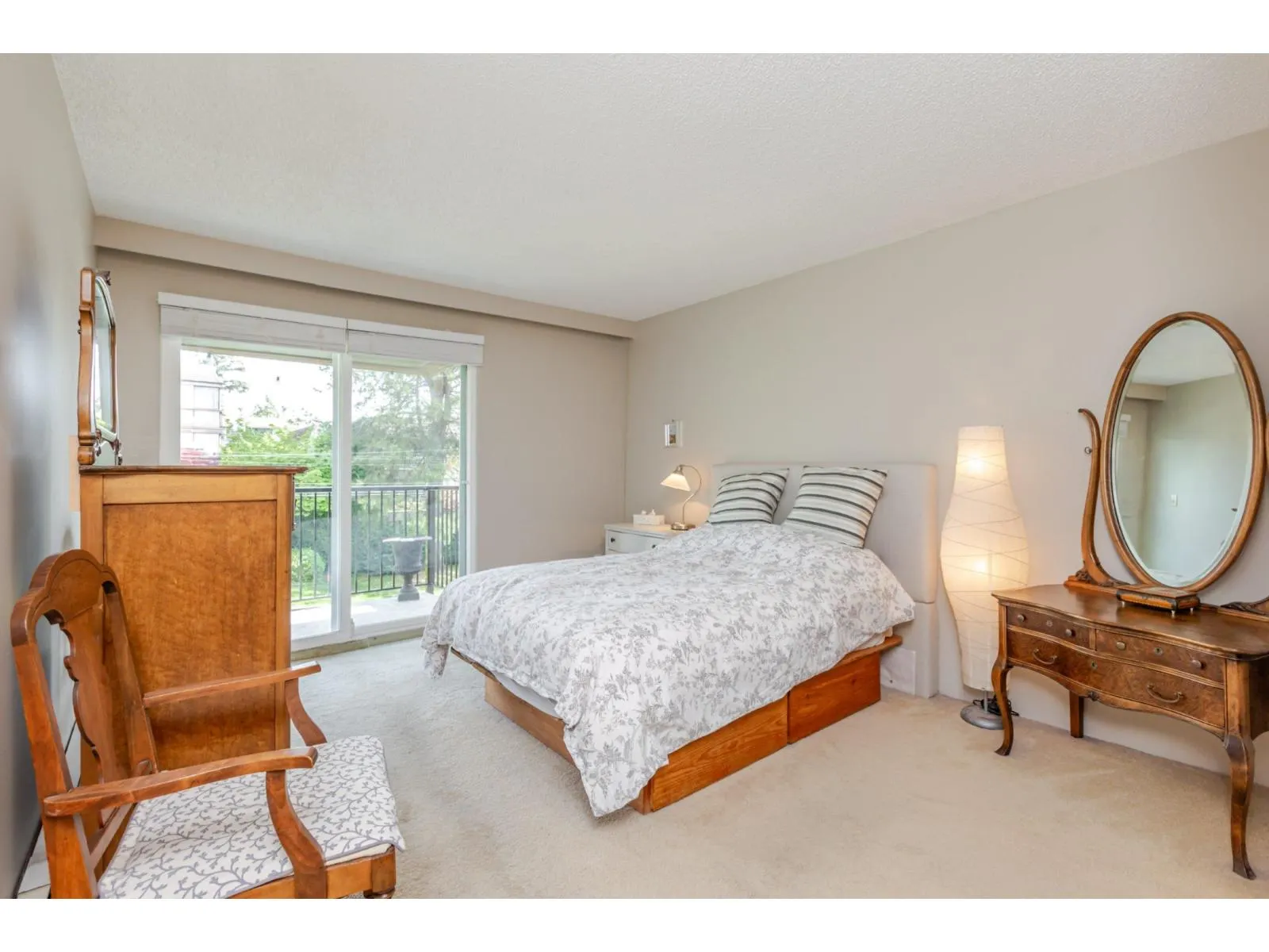 #304 1351 MARTIN STREET