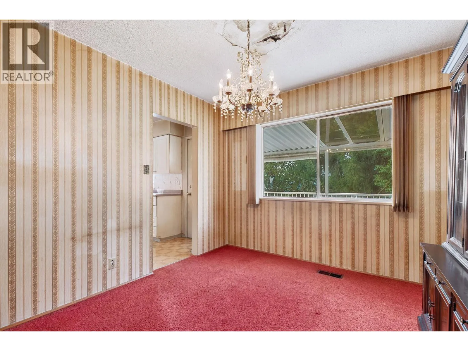 900 PORTER STREET