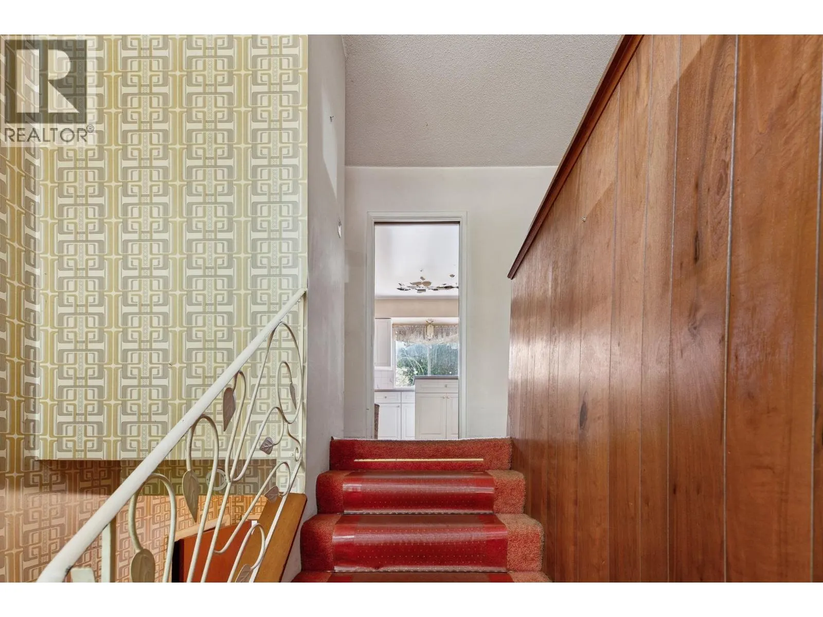 900 PORTER STREET