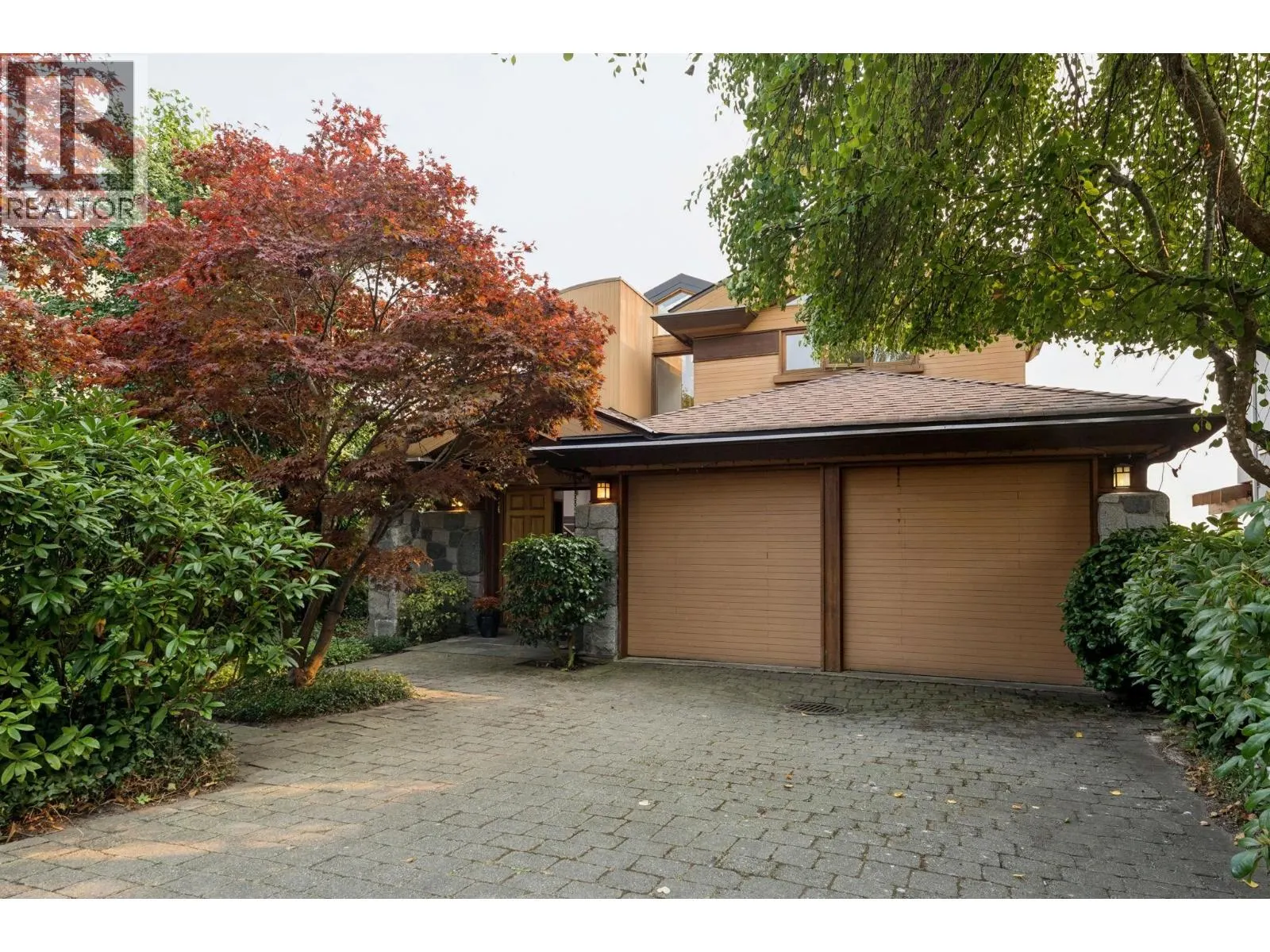 2342 BELLEVUE AVENUE