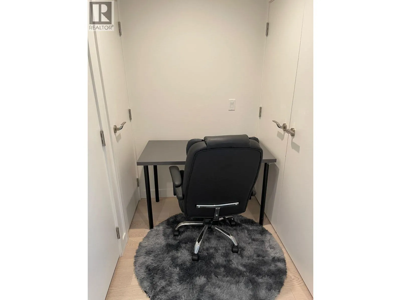 1005 6811 PEARSON WAY