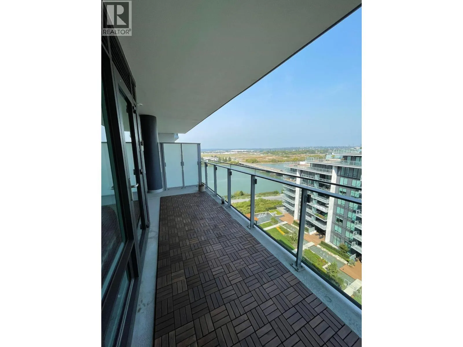 1005 6811 PEARSON WAY