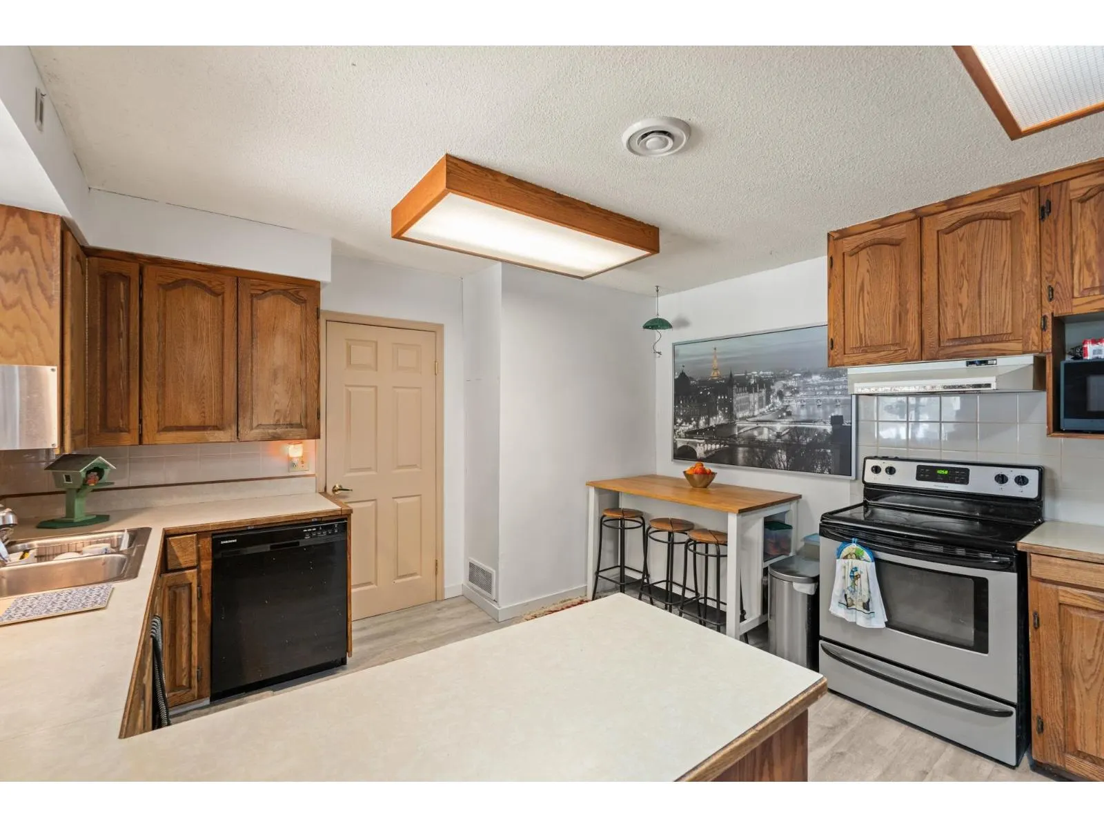 3132 BRADNER ROAD