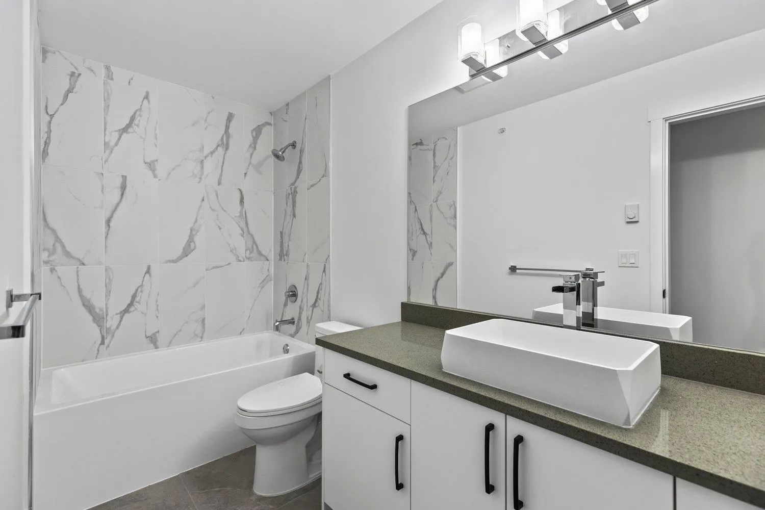 4 9603 BROADWAY STREET|Chilliwack Proper East