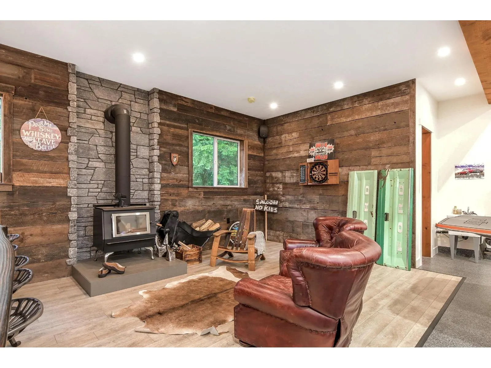 148 CLOVERMEADOW CRESCENT