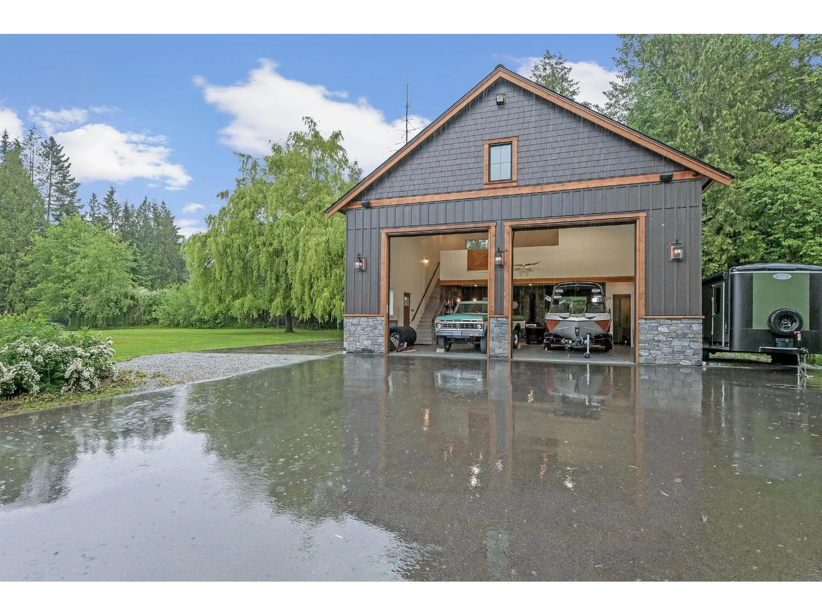 148 CLOVERMEADOW CRESCENT