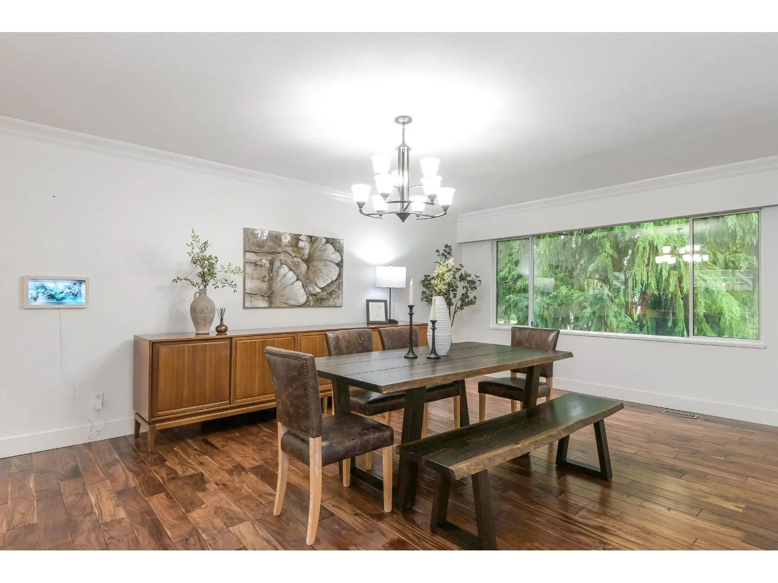 148 CLOVERMEADOW CRESCENT