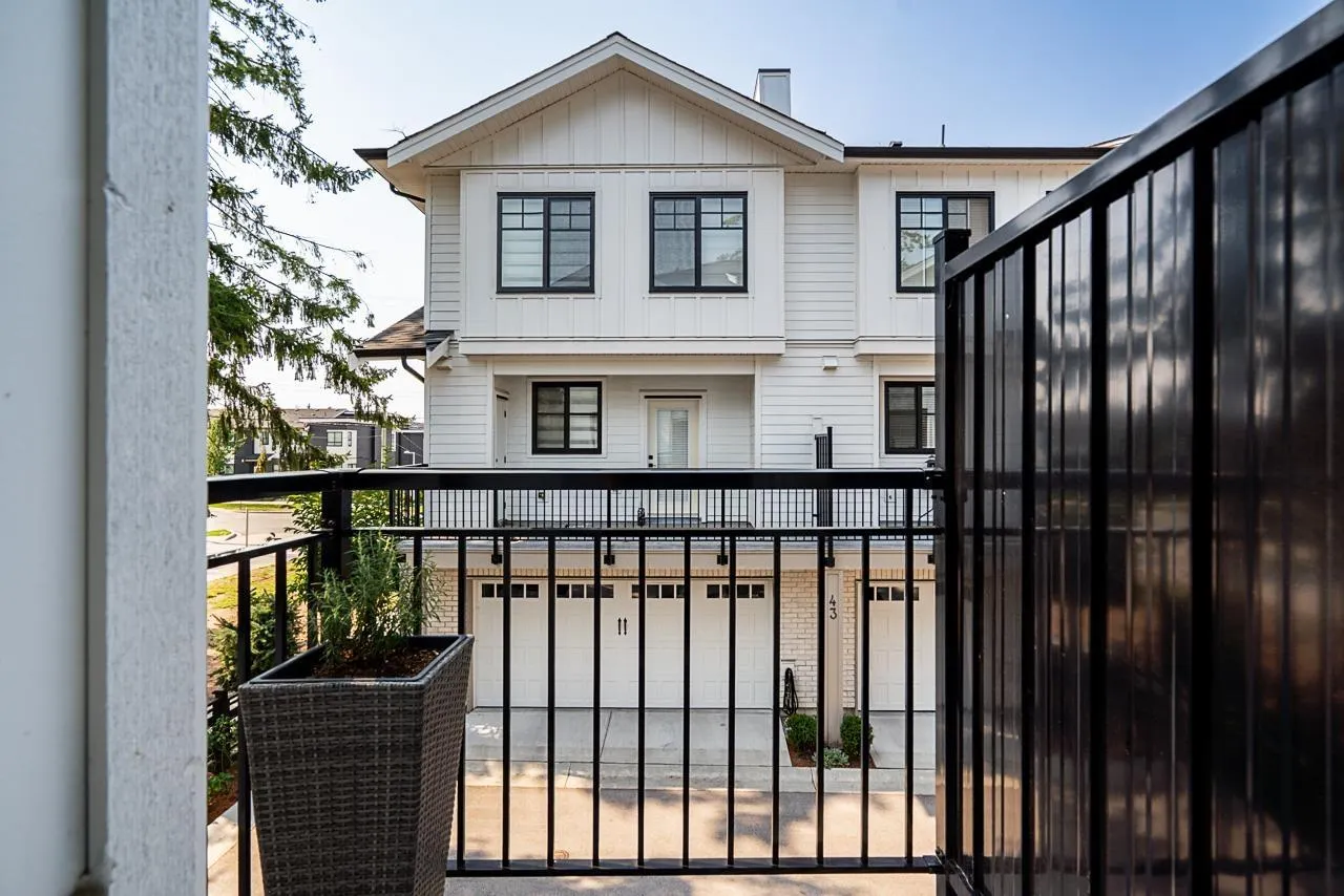 44 16467 23A AVENUE