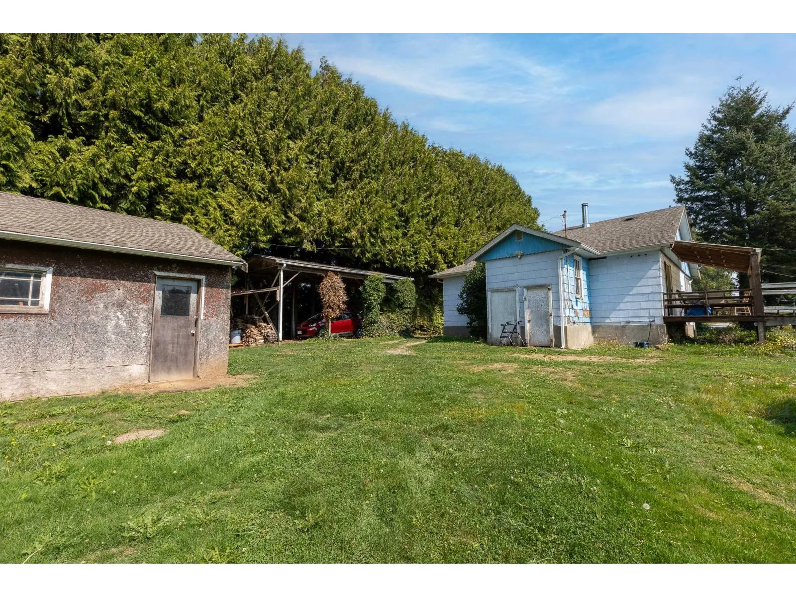 1093 MCKENZIE ROAD