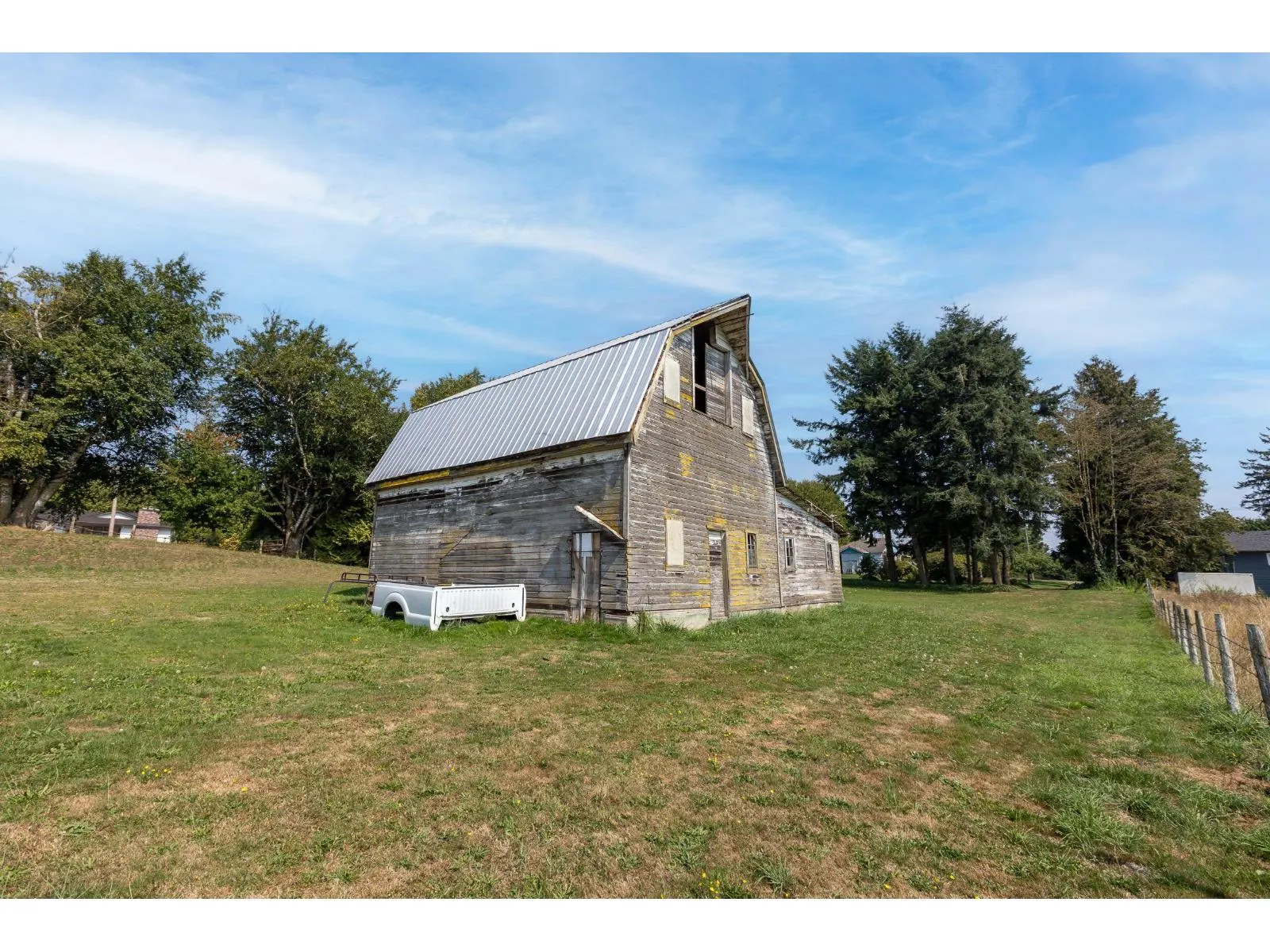 1093 MCKENZIE ROAD