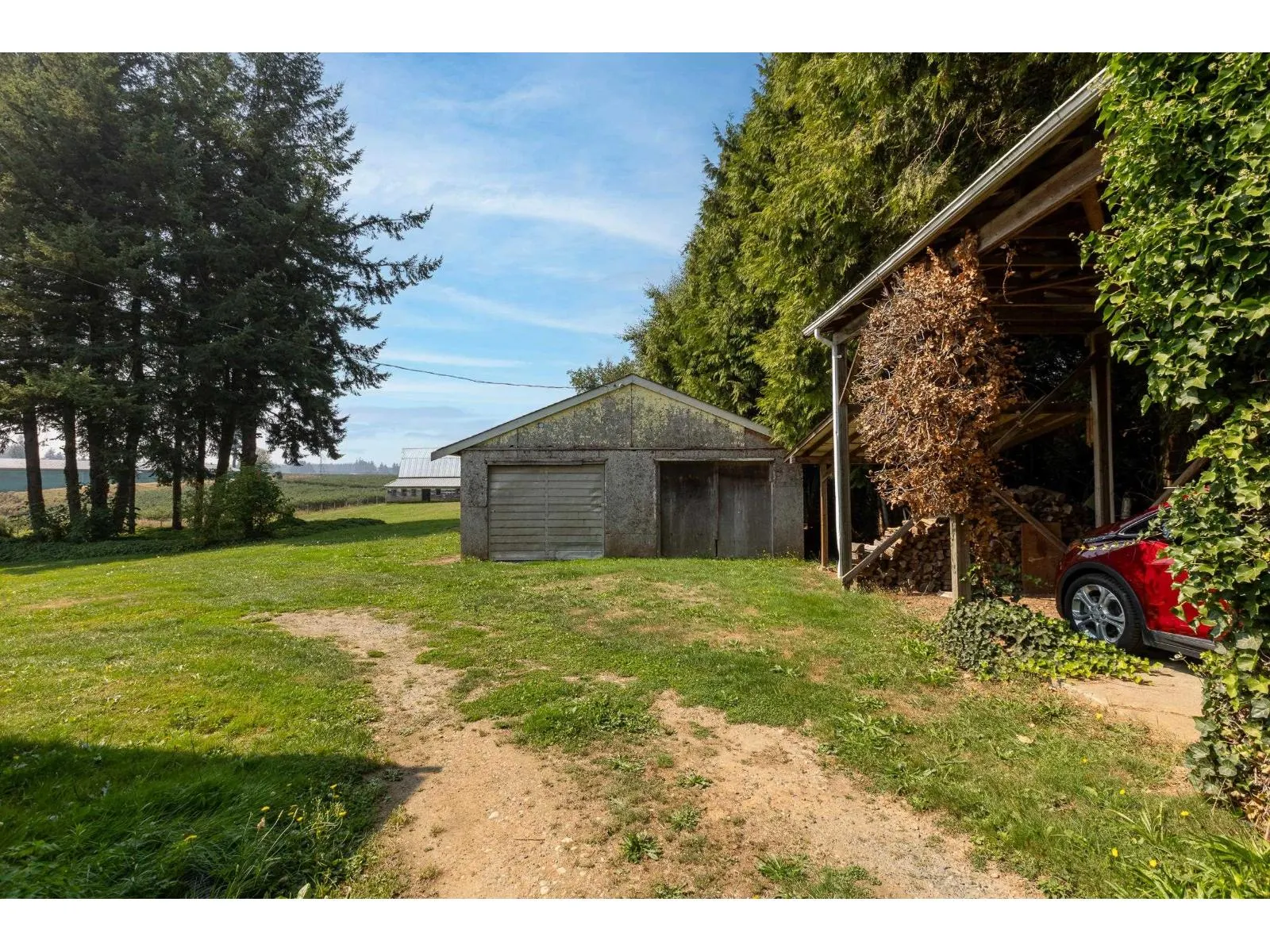 1093 MCKENZIE ROAD