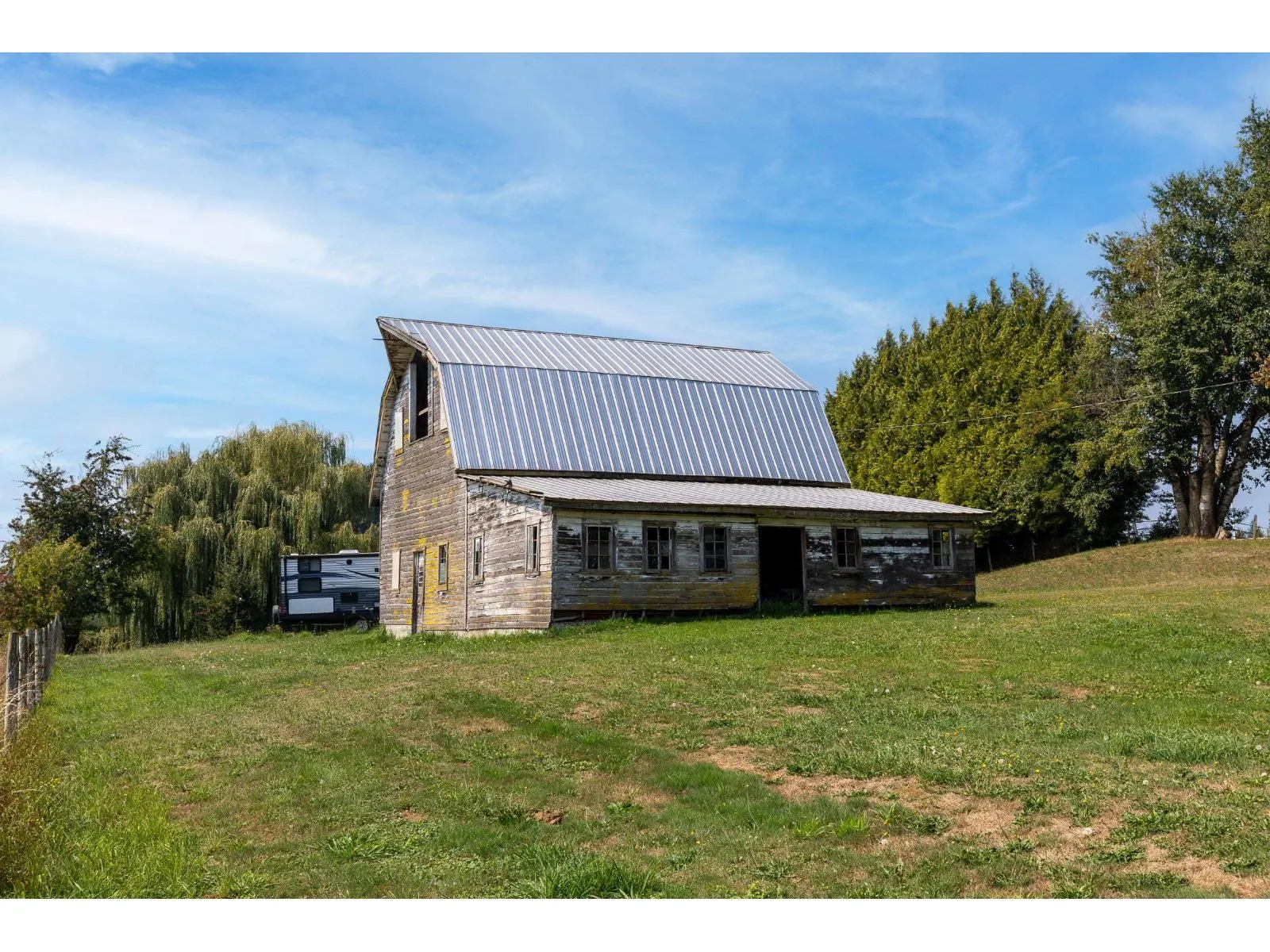 1093 MCKENZIE ROAD