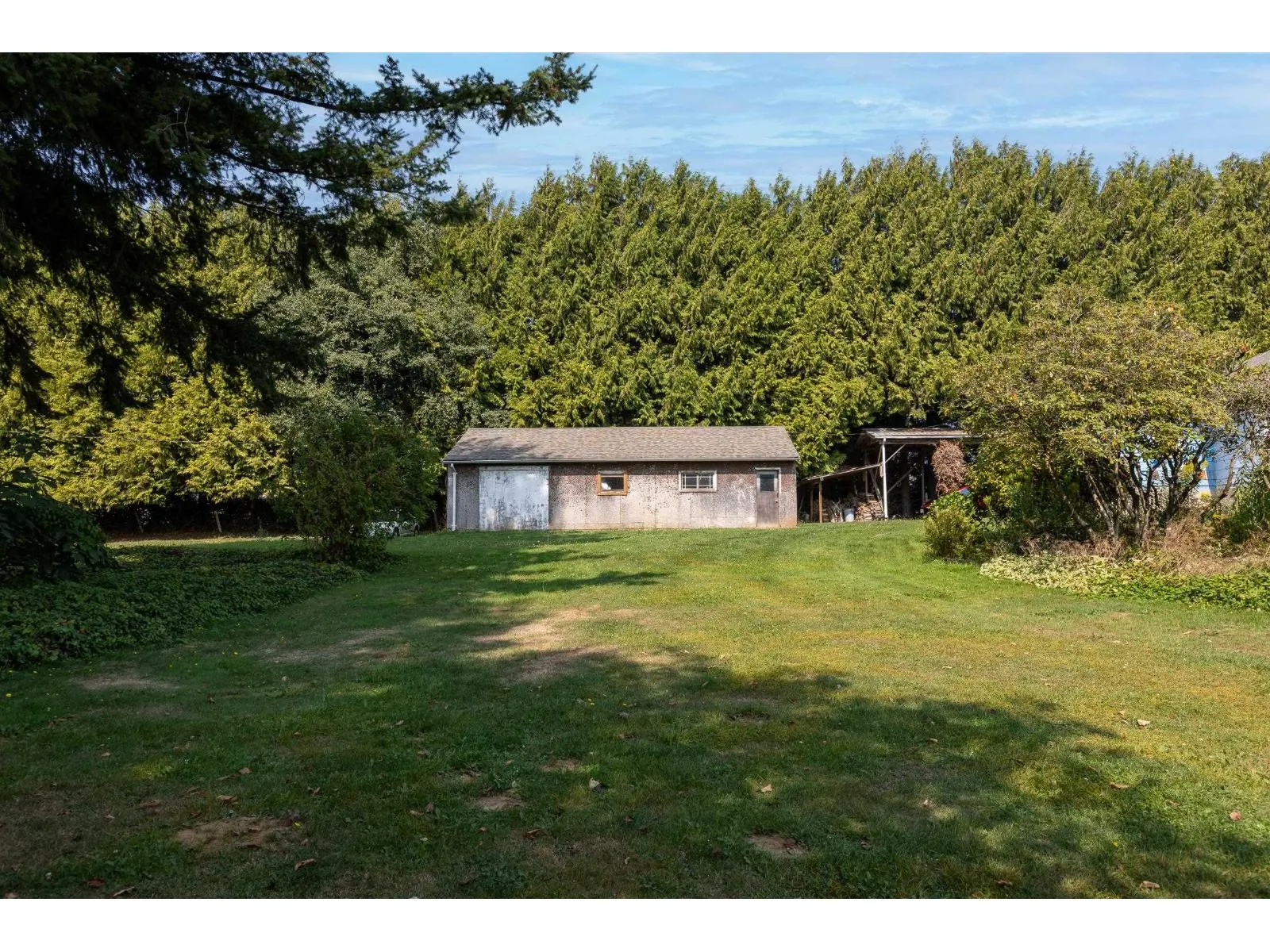 1093 MCKENZIE ROAD