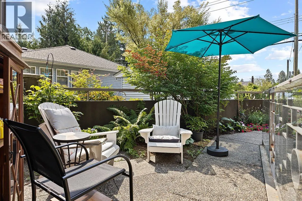 3582 EDGEMONT BOULEVARD
