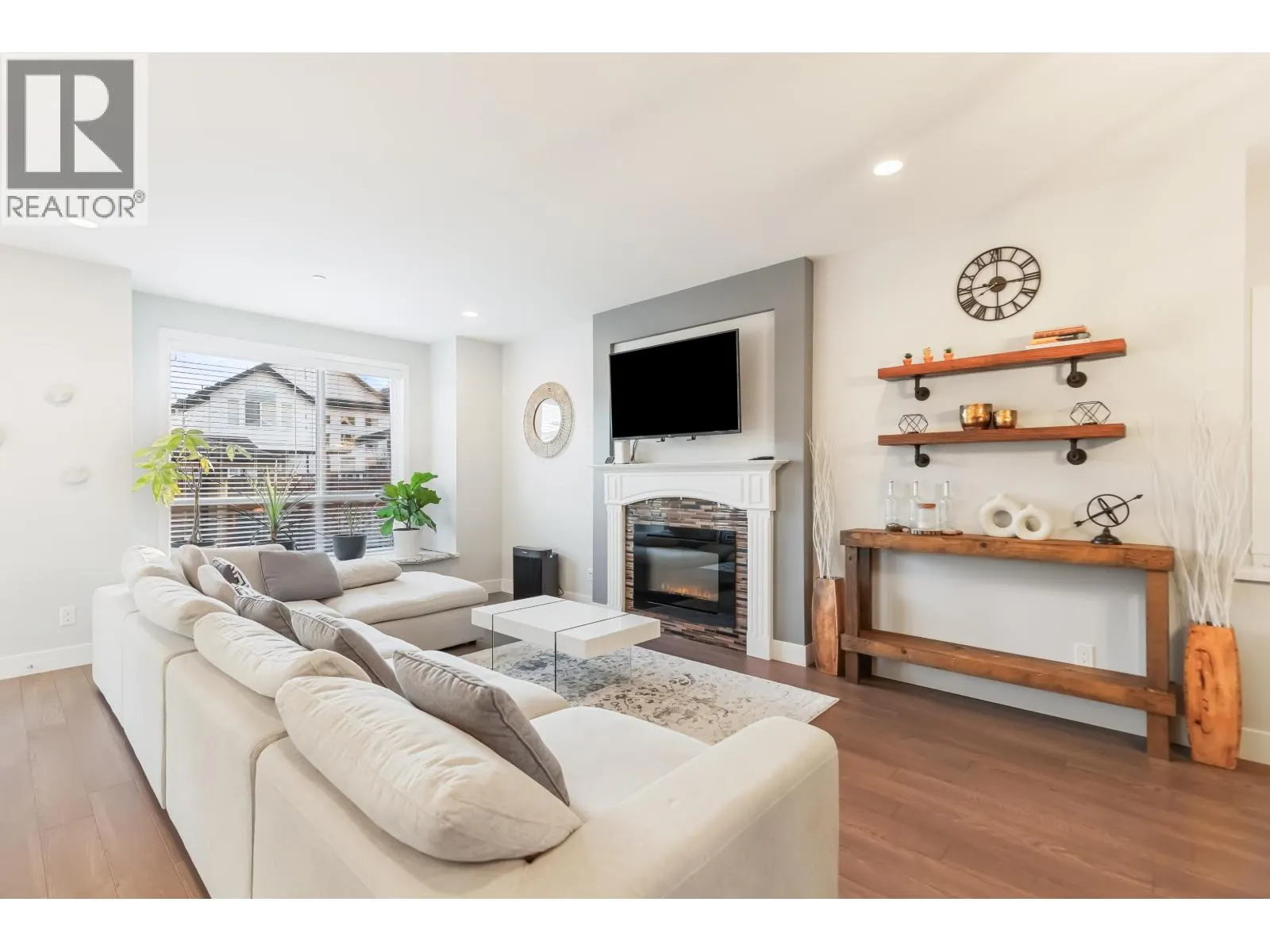 23942 KANAKA WAY